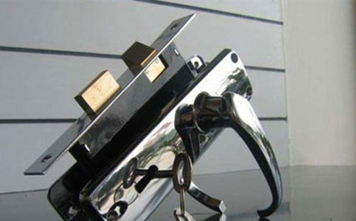 成都上門開鎖公司電話